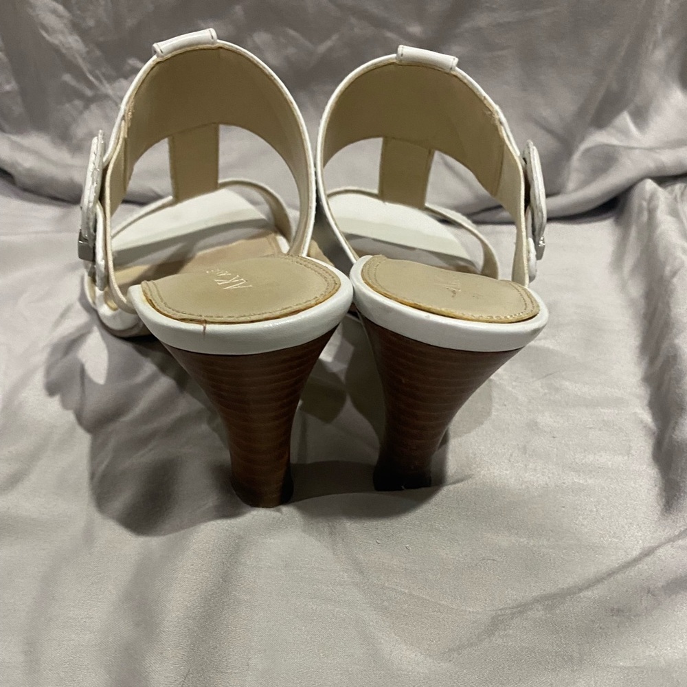 Spring sandals - Picture 4 of 5